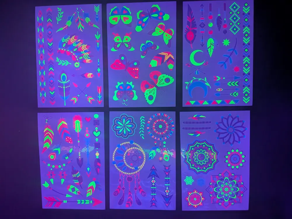 Tatouages et effets fluo pour anniversaire